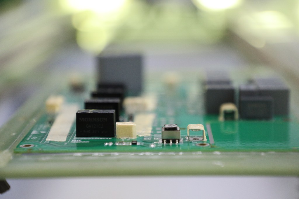 哪些PCB電路板需要涂三防漆?需要涂三防漆PCB電路類(lèi)型